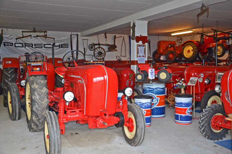 Privates Porsche-Traktoren-Museum im Passeiertal